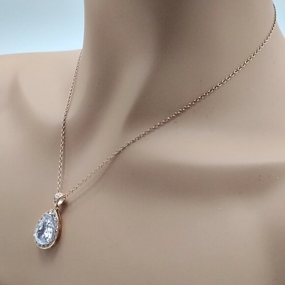 Dainty Rose Gold-toned Teardrop Pendant Necklace NWOT - Picture 13 of 16